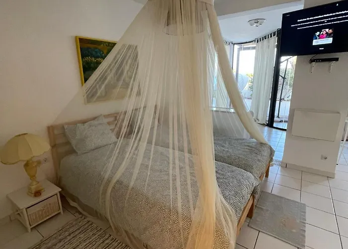 Casa Marga - A Romantic Коста Калма
